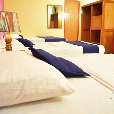 Hotel Xolotlan マナグア エクステリア 写真