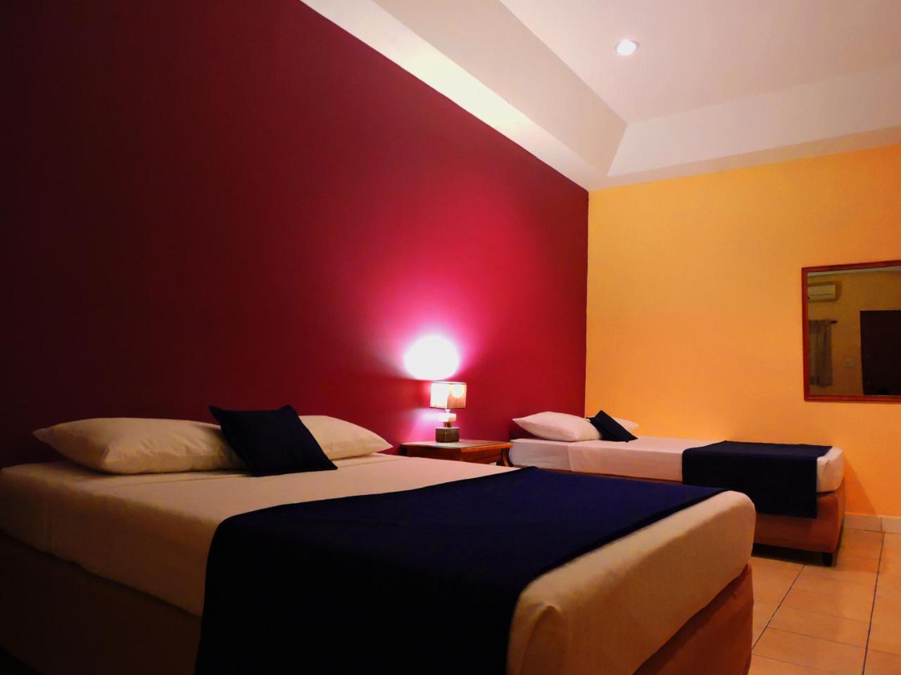 Hotel Xolotlan マナグア エクステリア 写真